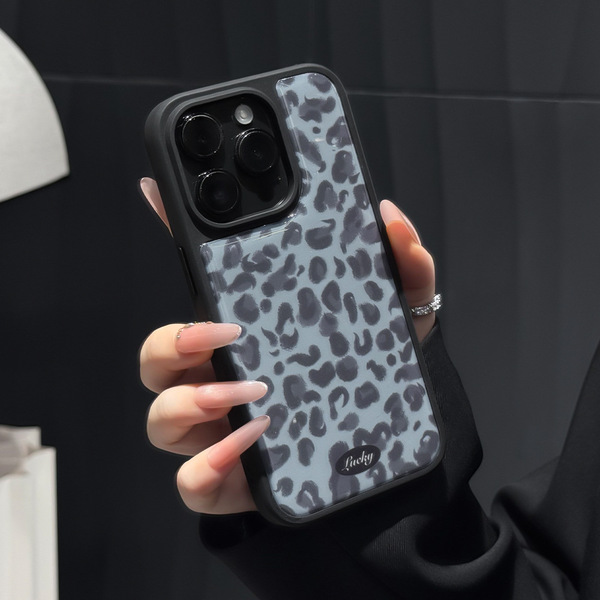 Leopard printed phone case
